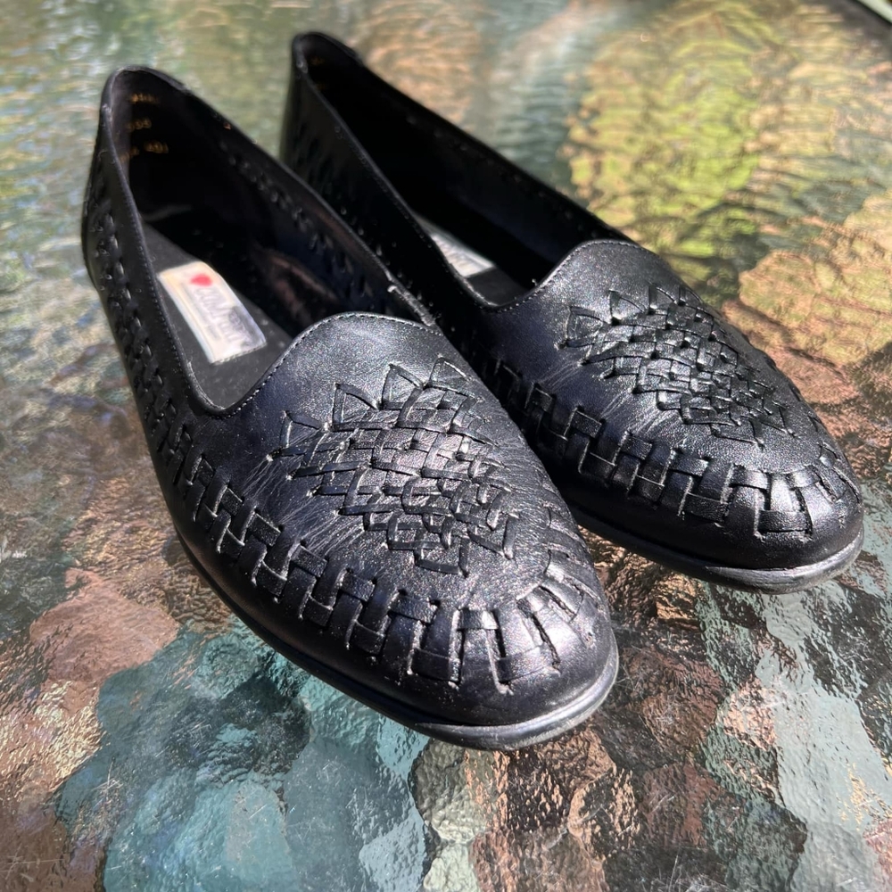 I Love Comfort - Carmel Style Flat/Loafer Shoes - Black Color - Size 8M